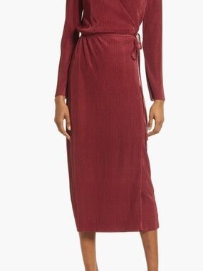 Charles Henry Women's Plisse Burgundy Wrap Dress BNWT M